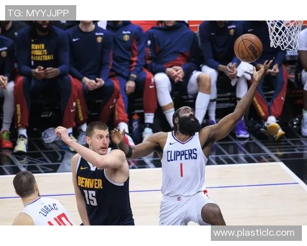 快船逆转太阳，晋级西部决赛对决勇士